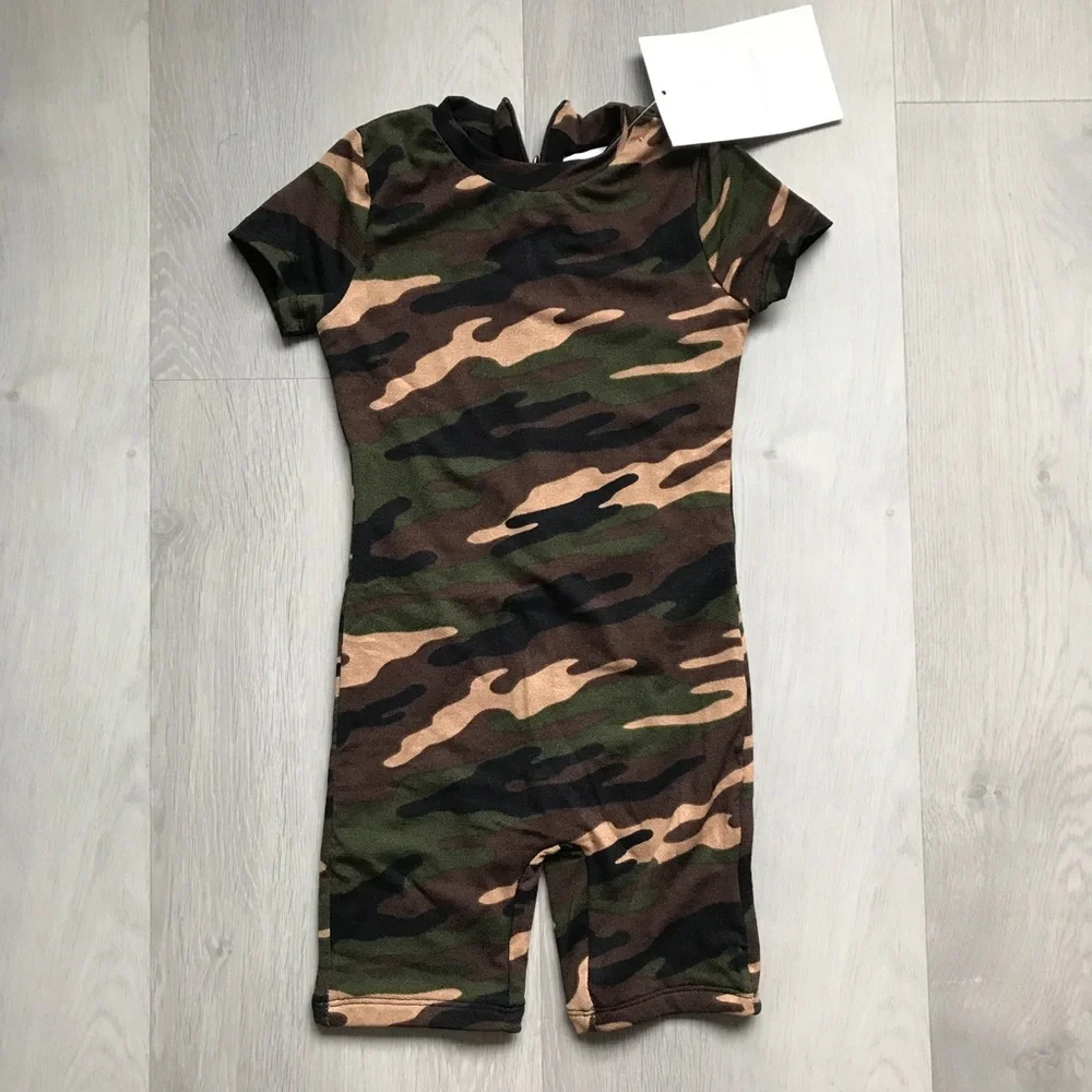 NAKED WAREDROBE CAMO BABY ONSIE ZIP BACK 4YRS
